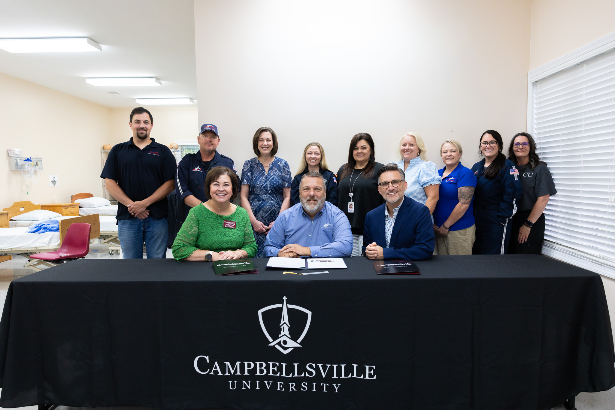 CU School of Nursing and Air Evac Lifetime pathway signing photo